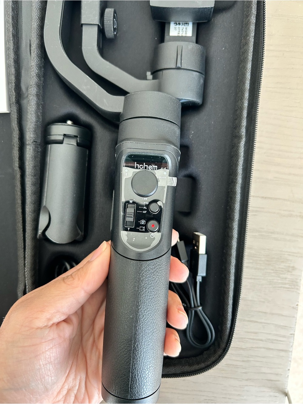 iSteadyMobile Foldable Smartphone Gimbal - Black - Picture 10 of 12